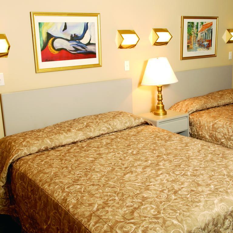 Grouse Inn West Vancouver Phòng bức ảnh
