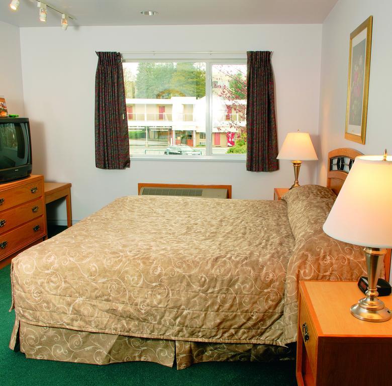 Grouse Inn West Vancouver Phòng bức ảnh